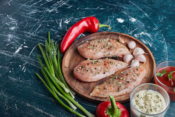 Различные источники белка: курица, фасоль, яйца